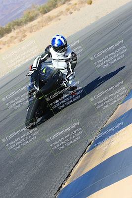 media/Jan-08-2022-SoCal Trackdays (Sat) [[1ec2777125]]/Turn 6 Inside (1pm)/